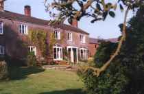 Hampton House Farm B&B,  Malpas